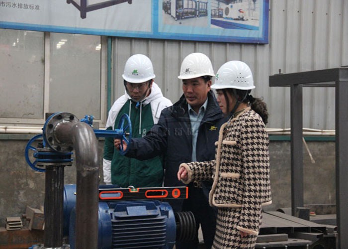 專家蒞臨指導(dǎo)土壤修復(fù)技術(shù) 專家蒞臨指導(dǎo)土壤修復(fù)技術(shù)